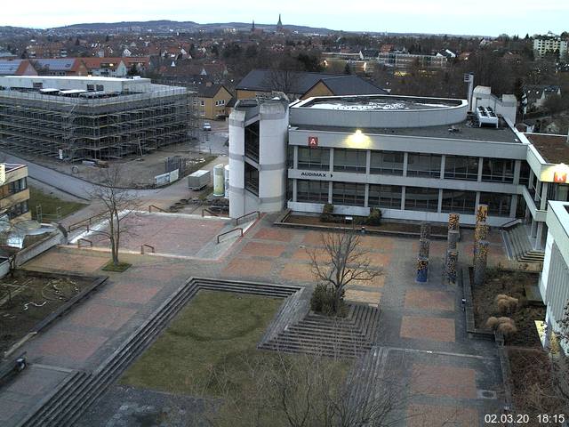Foto der Webcam: Verwaltungsgeb&auml;ude, Innenhof mit Audimax, H&ouml;rsaal-Geb&auml;ude 1
