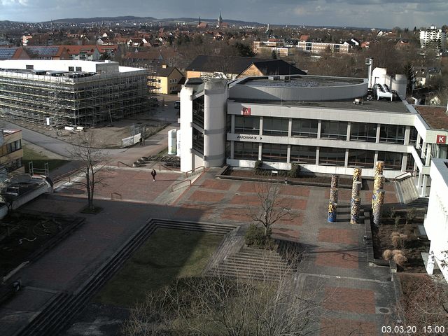 Foto der Webcam: Verwaltungsgeb&auml;ude, Innenhof mit Audimax, H&ouml;rsaal-Geb&auml;ude 1