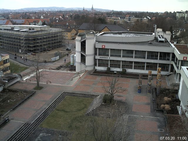 Foto der Webcam: Verwaltungsgeb&auml;ude, Innenhof mit Audimax, H&ouml;rsaal-Geb&auml;ude 1