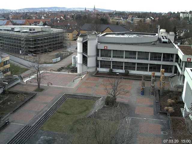 Foto der Webcam: Verwaltungsgeb&auml;ude, Innenhof mit Audimax, H&ouml;rsaal-Geb&auml;ude 1