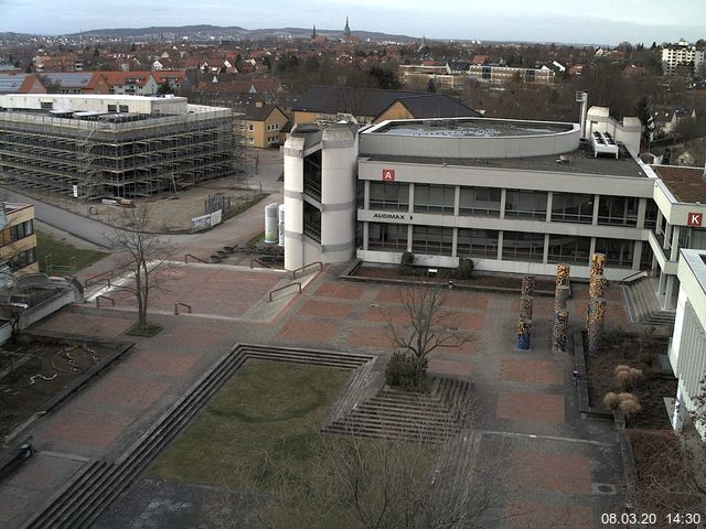 Foto der Webcam: Verwaltungsgeb&auml;ude, Innenhof mit Audimax, H&ouml;rsaal-Geb&auml;ude 1