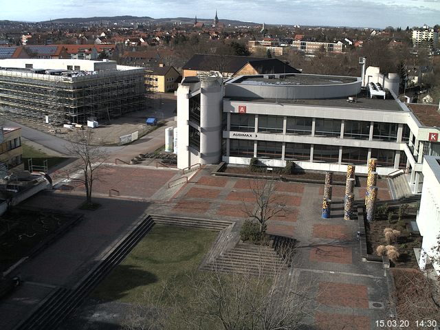 Foto der Webcam: Verwaltungsgeb&auml;ude, Innenhof mit Audimax, H&ouml;rsaal-Geb&auml;ude 1