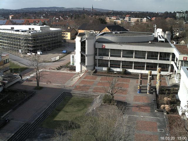 Foto der Webcam: Verwaltungsgeb&auml;ude, Innenhof mit Audimax, H&ouml;rsaal-Geb&auml;ude 1
