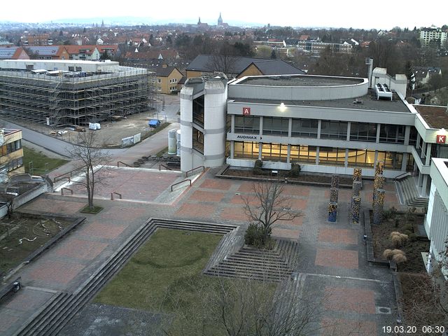 Foto der Webcam: Verwaltungsgeb&auml;ude, Innenhof mit Audimax, H&ouml;rsaal-Geb&auml;ude 1