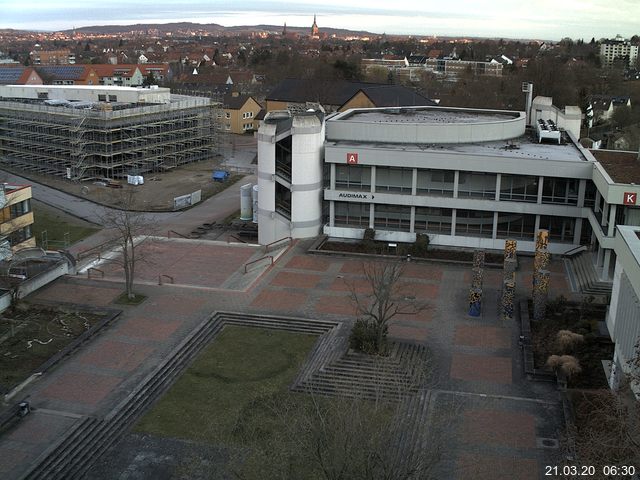 Foto der Webcam: Verwaltungsgeb&auml;ude, Innenhof mit Audimax, H&ouml;rsaal-Geb&auml;ude 1