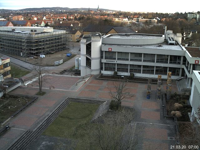 Foto der Webcam: Verwaltungsgeb&auml;ude, Innenhof mit Audimax, H&ouml;rsaal-Geb&auml;ude 1