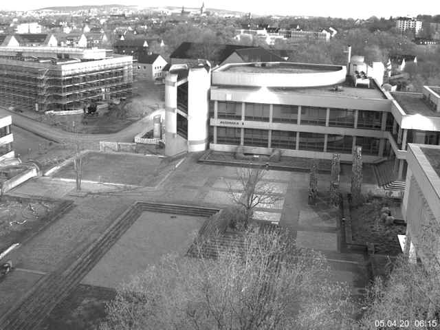 Foto der Webcam: Verwaltungsgeb&auml;ude, Innenhof mit Audimax, H&ouml;rsaal-Geb&auml;ude 1