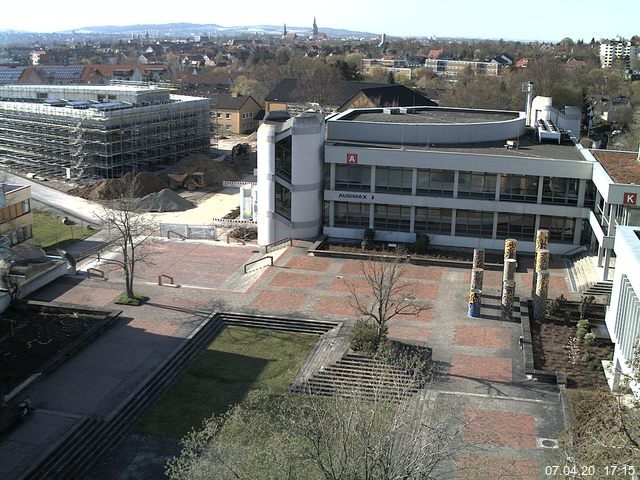 Foto der Webcam: Verwaltungsgeb&auml;ude, Innenhof mit Audimax, H&ouml;rsaal-Geb&auml;ude 1
