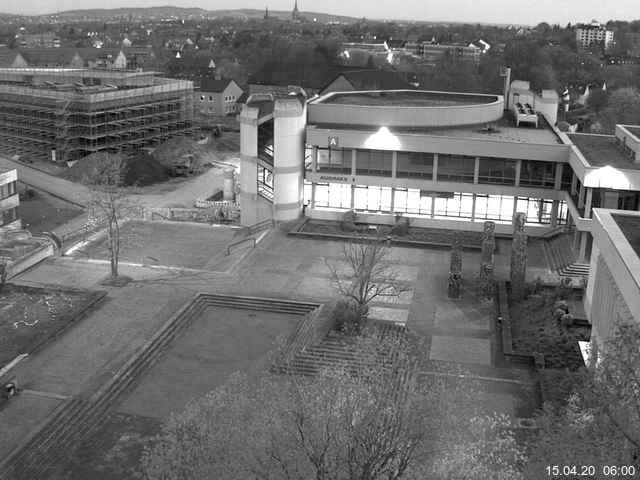 Foto der Webcam: Verwaltungsgeb&auml;ude, Innenhof mit Audimax, H&ouml;rsaal-Geb&auml;ude 1