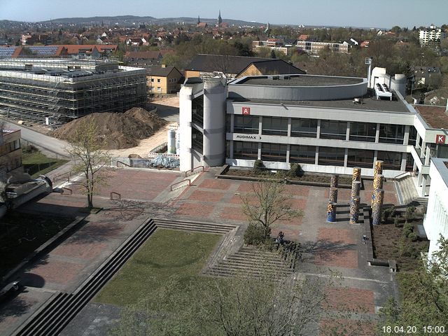 Foto der Webcam: Verwaltungsgeb&auml;ude, Innenhof mit Audimax, H&ouml;rsaal-Geb&auml;ude 1