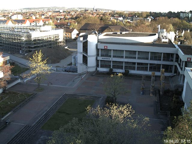 Foto der Webcam: Verwaltungsgeb&auml;ude, Innenhof mit Audimax, H&ouml;rsaal-Geb&auml;ude 1