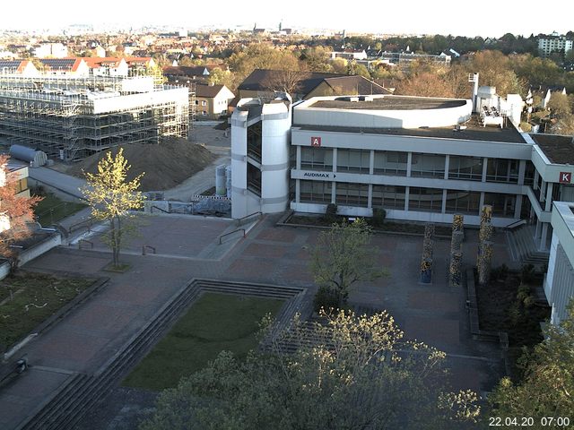 Foto der Webcam: Verwaltungsgeb&auml;ude, Innenhof mit Audimax, H&ouml;rsaal-Geb&auml;ude 1