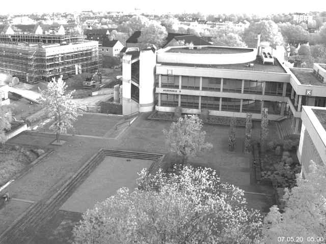 Foto der Webcam: Verwaltungsgeb&auml;ude, Innenhof mit Audimax, H&ouml;rsaal-Geb&auml;ude 1