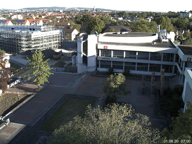 Foto der Webcam: Verwaltungsgeb&auml;ude, Innenhof mit Audimax, H&ouml;rsaal-Geb&auml;ude 1