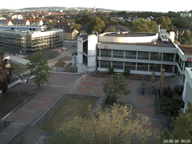 Foto der Webcam: Verwaltungsgeb&auml;ude, Innenhof mit Audimax, H&ouml;rsaal-Geb&auml;ude 1