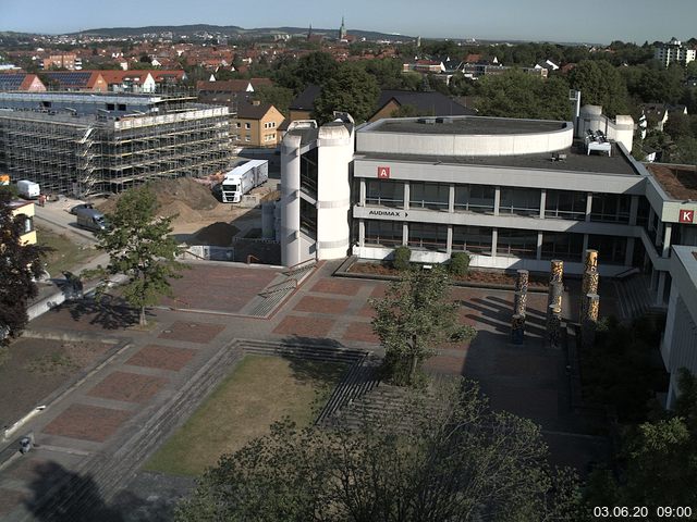 Foto der Webcam: Verwaltungsgeb&auml;ude, Innenhof mit Audimax, H&ouml;rsaal-Geb&auml;ude 1