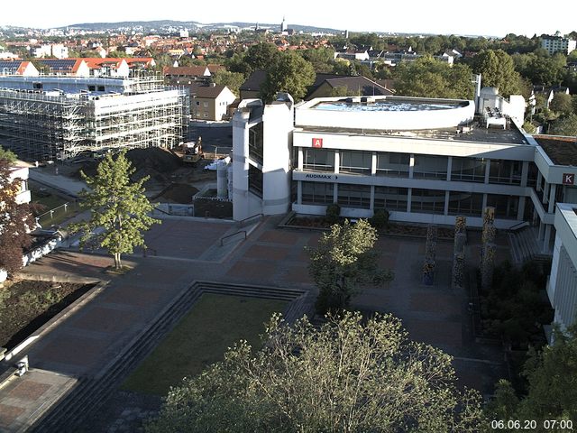 Foto der Webcam: Verwaltungsgeb&auml;ude, Innenhof mit Audimax, H&ouml;rsaal-Geb&auml;ude 1