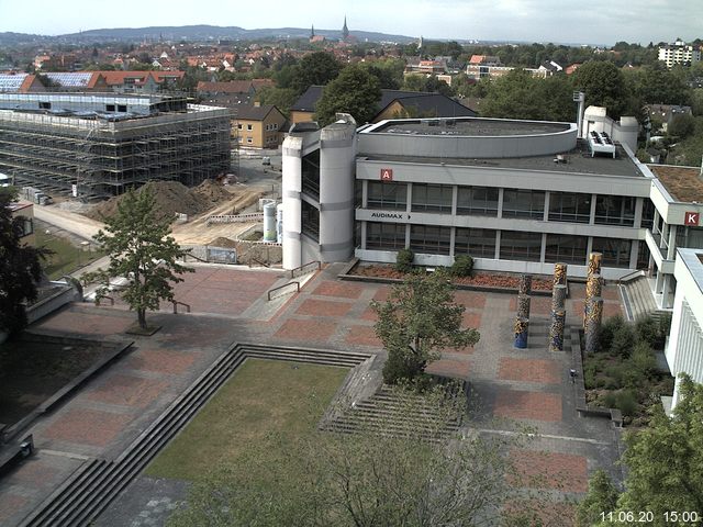 Foto der Webcam: Verwaltungsgeb&auml;ude, Innenhof mit Audimax, H&ouml;rsaal-Geb&auml;ude 1