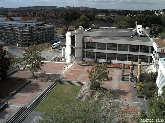 Foto der Webcam: Verwaltungsgeb&auml;ude, Innenhof mit Audimax, H&ouml;rsaal-Geb&auml;ude 1