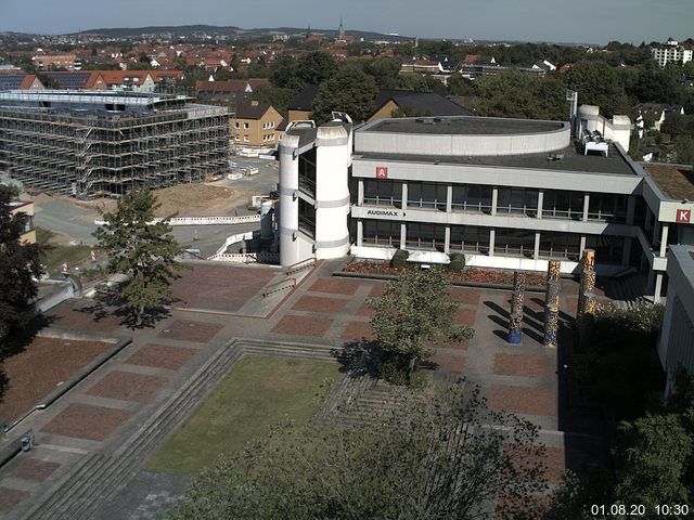 Foto der Webcam: Verwaltungsgeb&auml;ude, Innenhof mit Audimax, H&ouml;rsaal-Geb&auml;ude 1