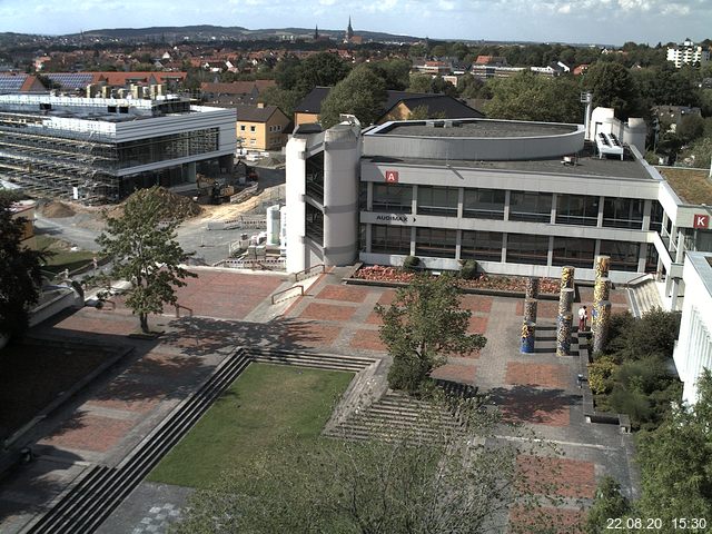 Foto der Webcam: Verwaltungsgeb&auml;ude, Innenhof mit Audimax, H&ouml;rsaal-Geb&auml;ude 1