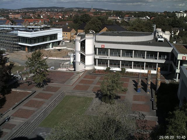 Foto der Webcam: Verwaltungsgeb&auml;ude, Innenhof mit Audimax, H&ouml;rsaal-Geb&auml;ude 1