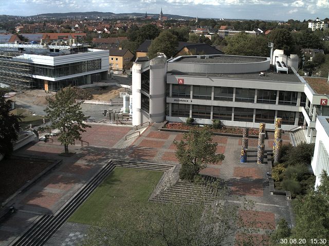 Foto der Webcam: Verwaltungsgeb&auml;ude, Innenhof mit Audimax, H&ouml;rsaal-Geb&auml;ude 1