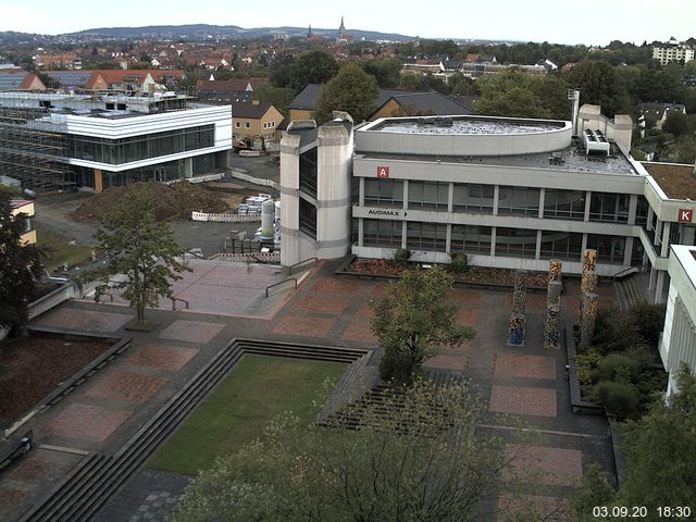 Foto der Webcam: Verwaltungsgeb&auml;ude, Innenhof mit Audimax, H&ouml;rsaal-Geb&auml;ude 1