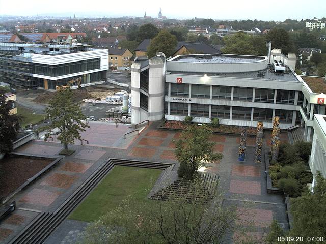 Foto der Webcam: Verwaltungsgeb&auml;ude, Innenhof mit Audimax, H&ouml;rsaal-Geb&auml;ude 1