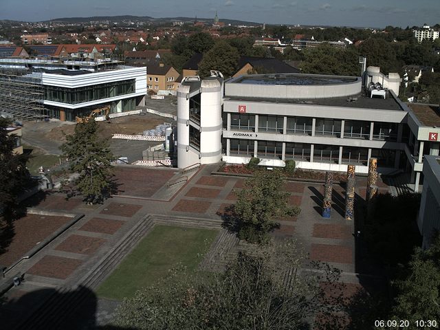 Foto der Webcam: Verwaltungsgeb&auml;ude, Innenhof mit Audimax, H&ouml;rsaal-Geb&auml;ude 1