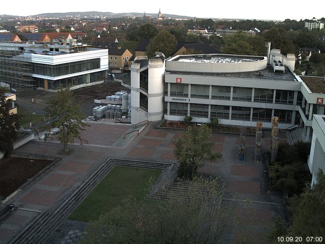 Foto der Webcam: Verwaltungsgeb&auml;ude, Innenhof mit Audimax, H&ouml;rsaal-Geb&auml;ude 1