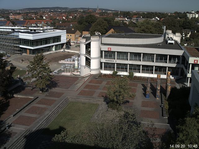 Foto der Webcam: Verwaltungsgeb&auml;ude, Innenhof mit Audimax, H&ouml;rsaal-Geb&auml;ude 1