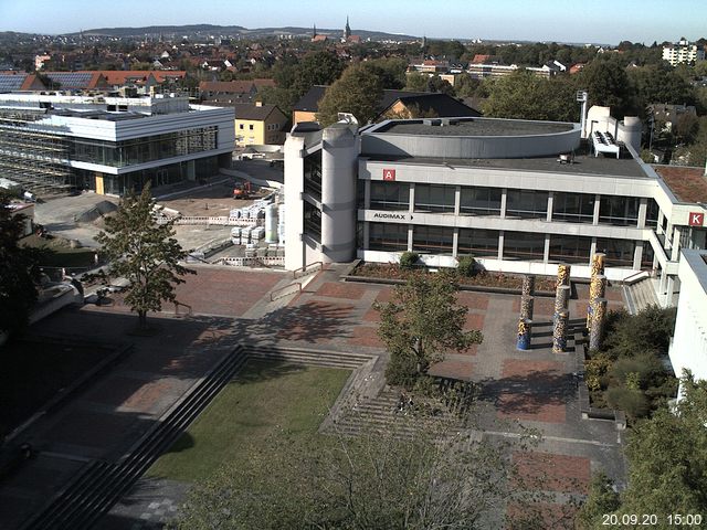 Foto der Webcam: Verwaltungsgeb&auml;ude, Innenhof mit Audimax, H&ouml;rsaal-Geb&auml;ude 1