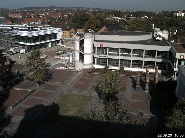 Foto der Webcam: Verwaltungsgeb&auml;ude, Innenhof mit Audimax, H&ouml;rsaal-Geb&auml;ude 1