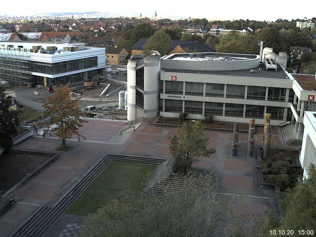 Foto der Webcam: Verwaltungsgeb&auml;ude, Innenhof mit Audimax, H&ouml;rsaal-Geb&auml;ude 1