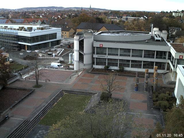 Foto der Webcam: Verwaltungsgeb&auml;ude, Innenhof mit Audimax, H&ouml;rsaal-Geb&auml;ude 1