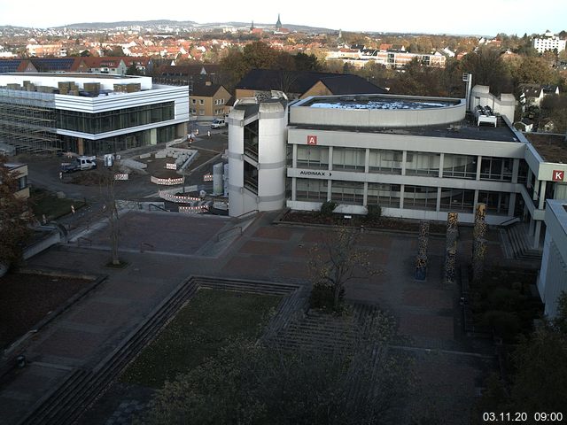 Foto der Webcam: Verwaltungsgeb&auml;ude, Innenhof mit Audimax, H&ouml;rsaal-Geb&auml;ude 1