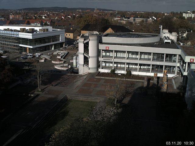 Foto der Webcam: Verwaltungsgeb&auml;ude, Innenhof mit Audimax, H&ouml;rsaal-Geb&auml;ude 1