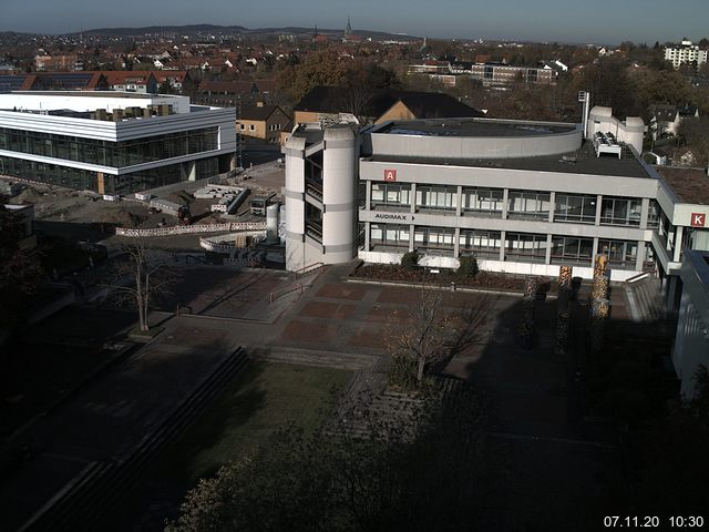 Foto der Webcam: Verwaltungsgeb&auml;ude, Innenhof mit Audimax, H&ouml;rsaal-Geb&auml;ude 1