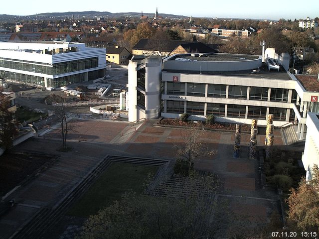 Foto der Webcam: Verwaltungsgeb&auml;ude, Innenhof mit Audimax, H&ouml;rsaal-Geb&auml;ude 1