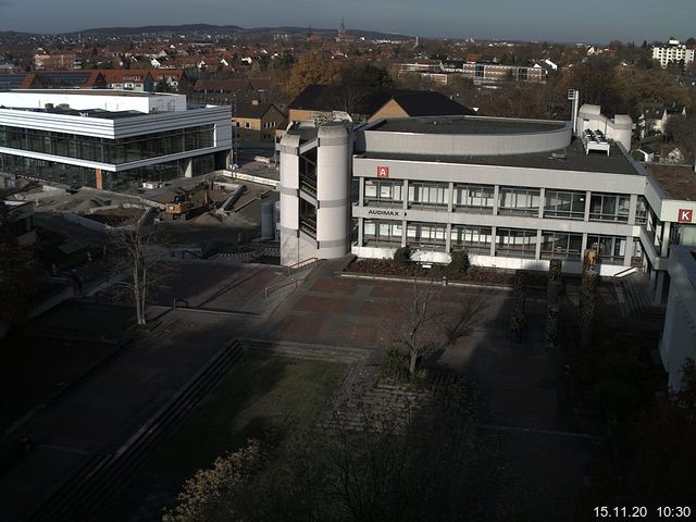 Foto der Webcam: Verwaltungsgeb&auml;ude, Innenhof mit Audimax, H&ouml;rsaal-Geb&auml;ude 1