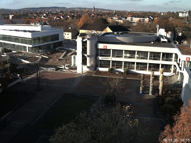 Foto der Webcam: Verwaltungsgeb&auml;ude, Innenhof mit Audimax, H&ouml;rsaal-Geb&auml;ude 1