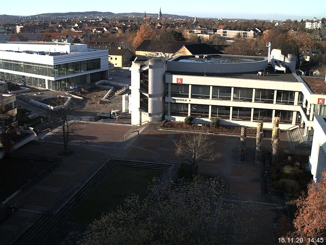 Foto der Webcam: Verwaltungsgeb&auml;ude, Innenhof mit Audimax, H&ouml;rsaal-Geb&auml;ude 1