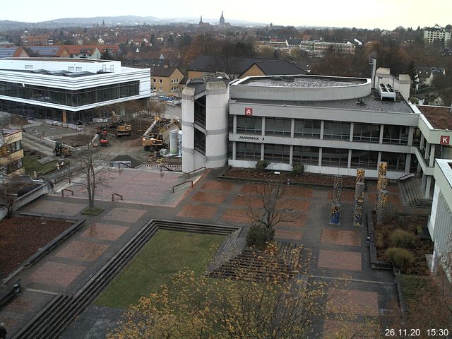 Foto der Webcam: Verwaltungsgeb&auml;ude, Innenhof mit Audimax, H&ouml;rsaal-Geb&auml;ude 1