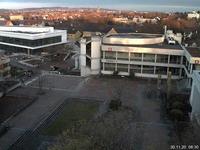 Foto der Webcam: Verwaltungsgeb&auml;ude, Innenhof mit Audimax, H&ouml;rsaal-Geb&auml;ude 1