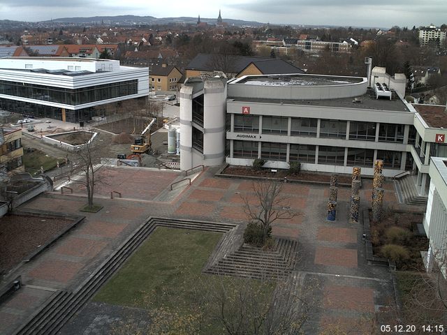 Foto der Webcam: Verwaltungsgebäude, Innenhof mit Audimax, Hörsaal-Gebäude 1