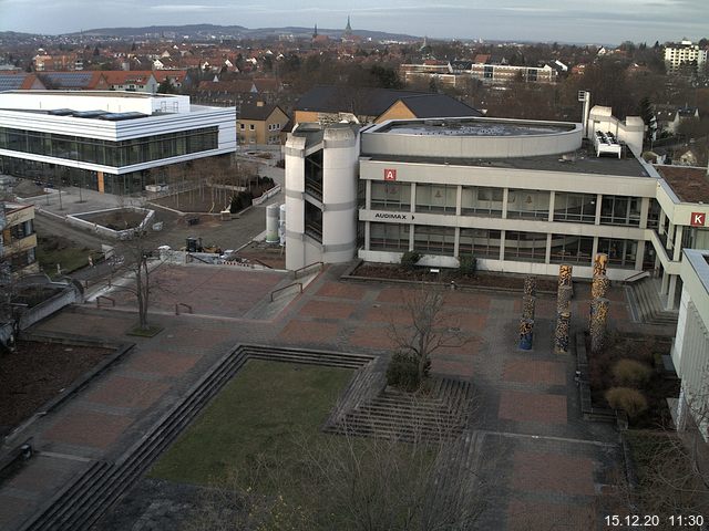 Foto der Webcam: Verwaltungsgeb&auml;ude, Innenhof mit Audimax, H&ouml;rsaal-Geb&auml;ude 1