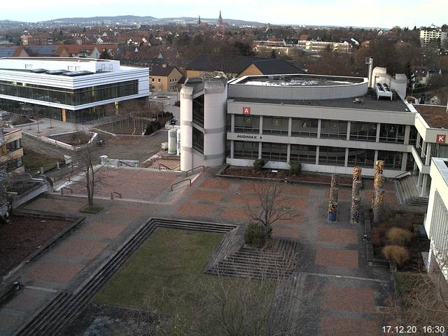 Foto der Webcam: Verwaltungsgeb&auml;ude, Innenhof mit Audimax, H&ouml;rsaal-Geb&auml;ude 1