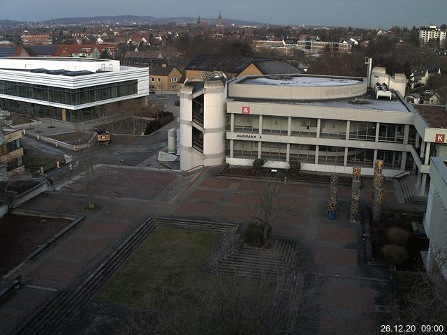 Foto der Webcam: Verwaltungsgebäude, Innenhof mit Audimax, Hörsaal-Gebäude 1