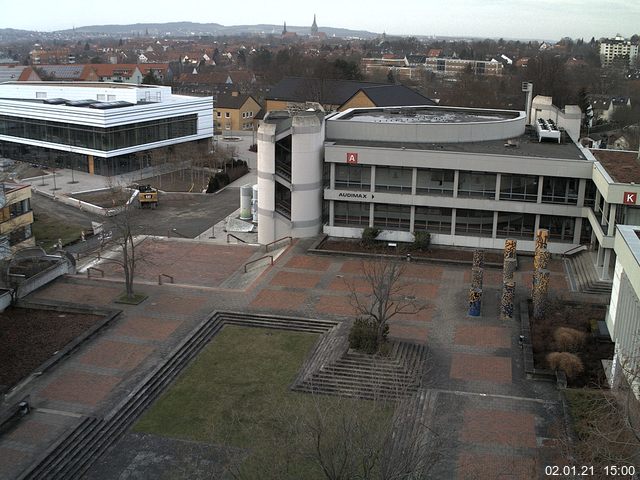 Foto der Webcam: Verwaltungsgebäude, Innenhof mit Audimax, Hörsaal-Gebäude 1